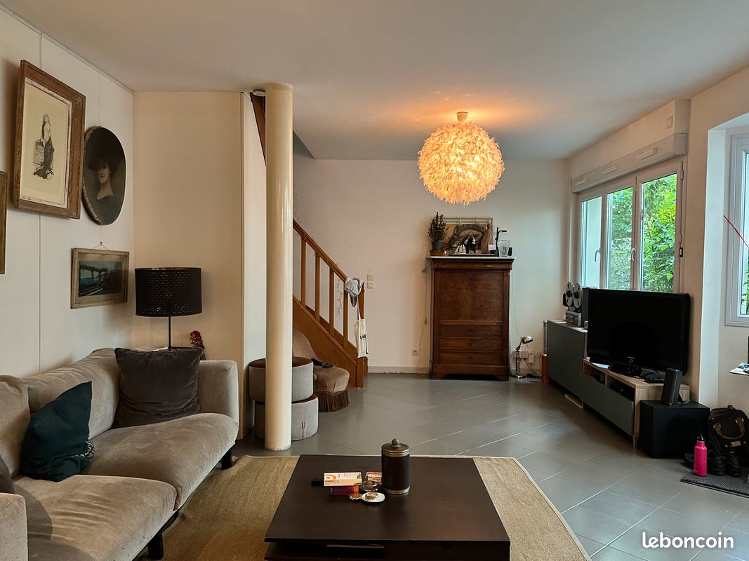 Appartement 5 pièces 103 m² · à Paris · 102,8 m² · 850 000 €