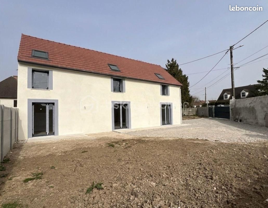 Maison 5 pièces 113 m² · à Étampes · 113 m² · 255 000 €