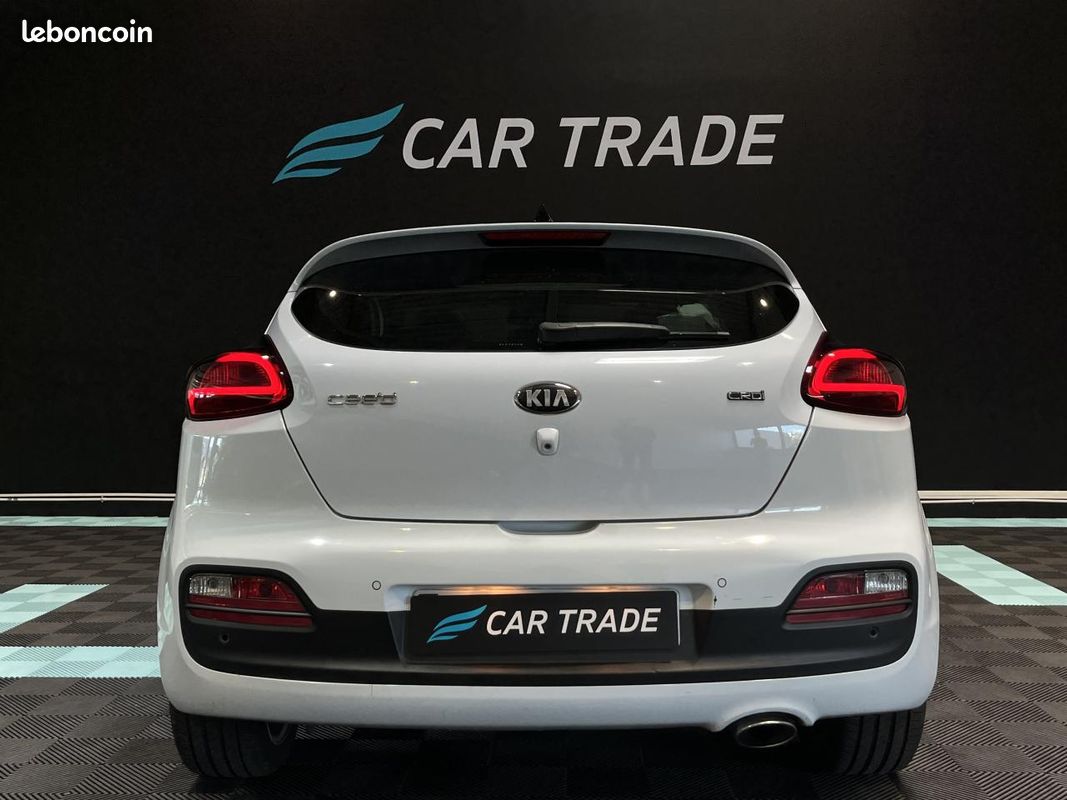 KIA PROCEED Pro Ceed 1.6 COUPE SPORT - TOIT OUVRANT - CAMÉRA DE RECUL (image 4)