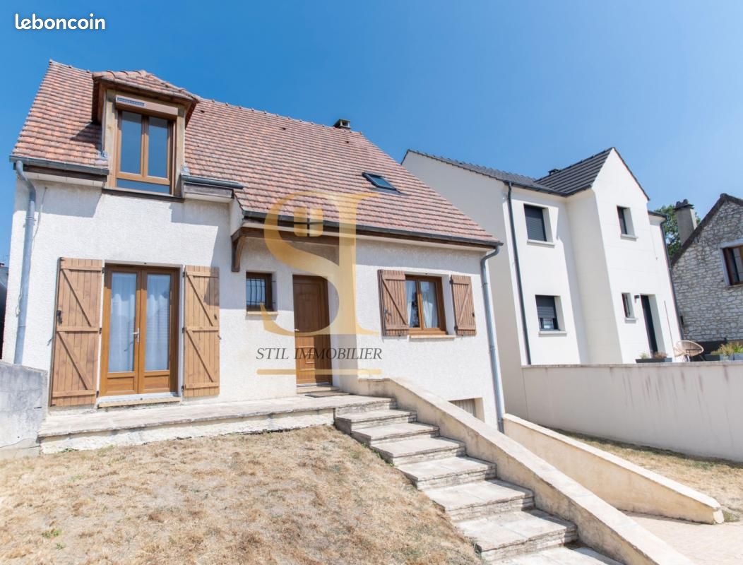 Maison 6 pièces 111 m² · à Varennes-Jarcy · 111 m² · 399 990 €