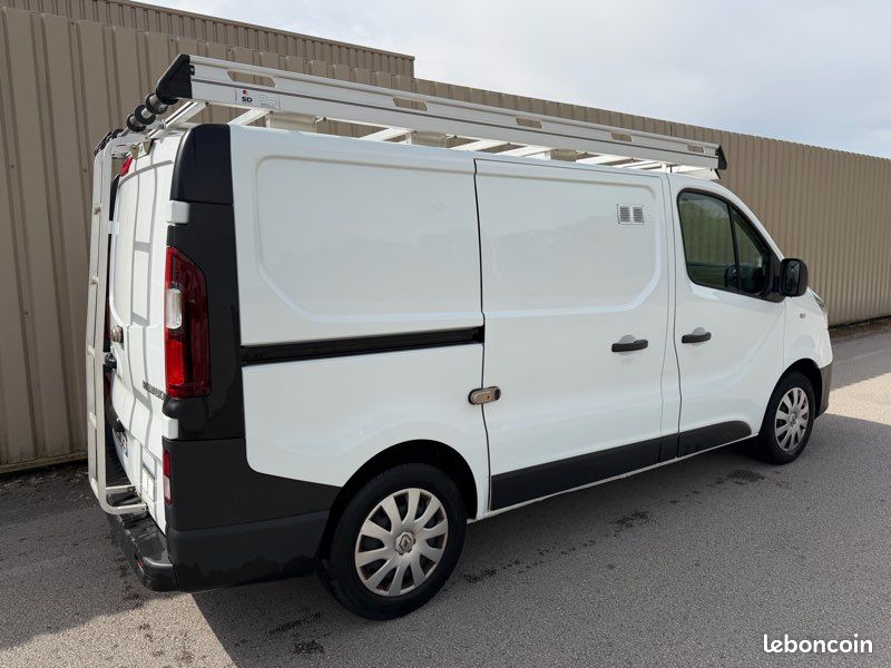 Renault Trafic III ph2 2.0 dci 120cv bvm6 Grand Confort / 1*main / Led Gps / Galerie échelle étagère / 2022 / 74.000km / révision effectuée / c.t ok / 15.000e ht 17.990e ttc Garantie 6 mois (image 4)