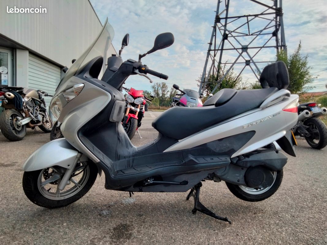 Motor Matic Scooter 250 400 Burgman 250 Burgman 400 Anno 2000