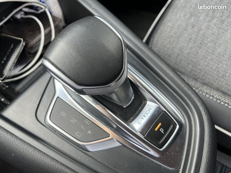 Renault CAPTUR II 1.6 E-TECH PLUG-IN 160CH INTENS (image 27)