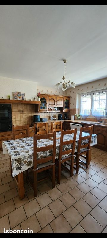 Maison 5 pièces 133 m² · à Graignes-Mesnil-Angot · 133 m² · 220 000 €