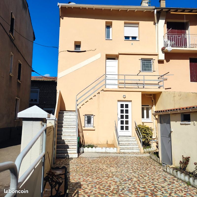 Maison 8 pièces 145 m² · à Rive-de-Gier · 145 m² · 199 000 €