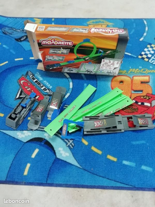 Looping Majorette circuit (image 1)
