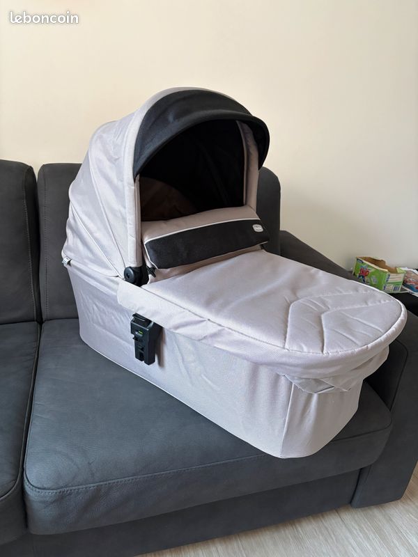 Nacelle poussette bébé Chicco Activ 3 (image 1)