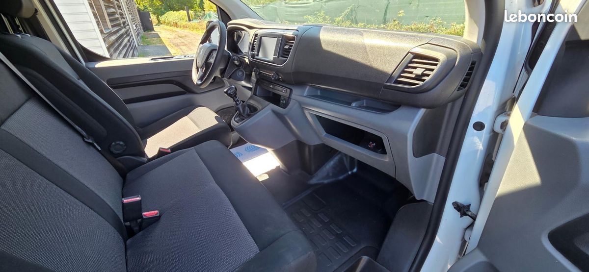 Peugeot Expert FOURGON M 2.0 145 CV GPS KIT DISTRIB OK PRIX HT 10991e (réf:GH882-99-VO2101) (image 8)