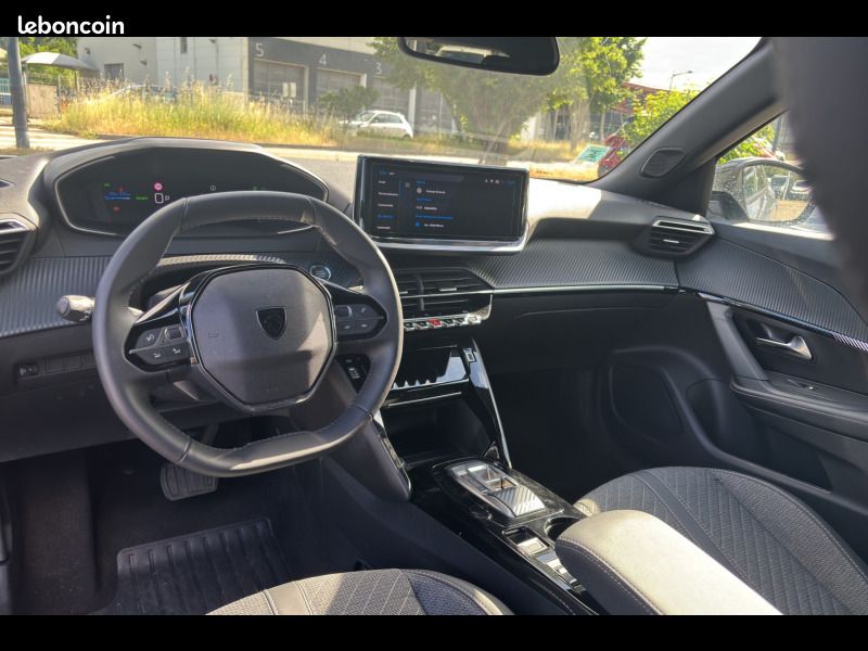 Peugeot 2008 Electrique 54 kWh 156 ch Allure (image 9)