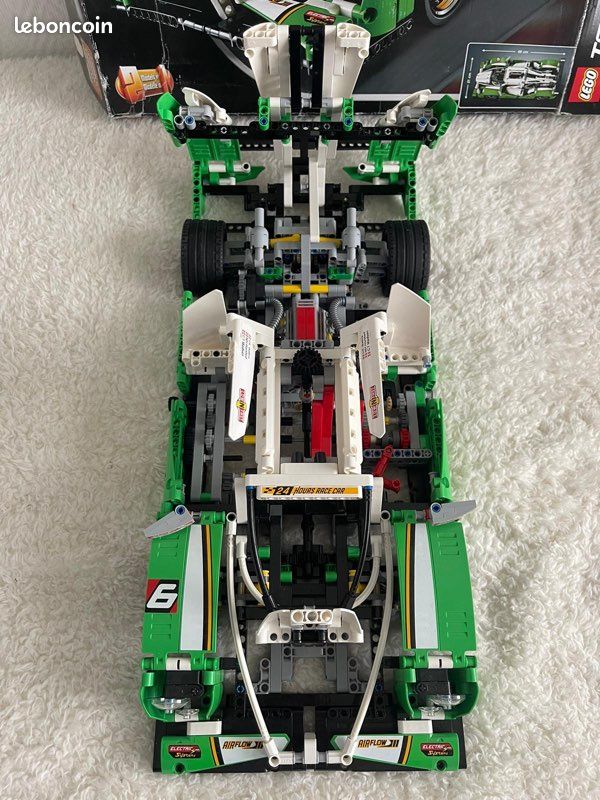 Voiture de course LEGO TECHNIC 24 h du mans 42039 (image 8)