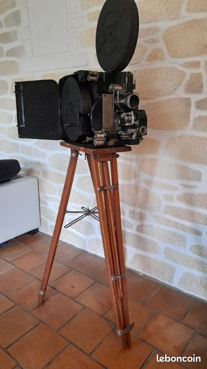 Pièce Détachée Roue Pour Projecteur 35 Mm Kinoton - Occasion