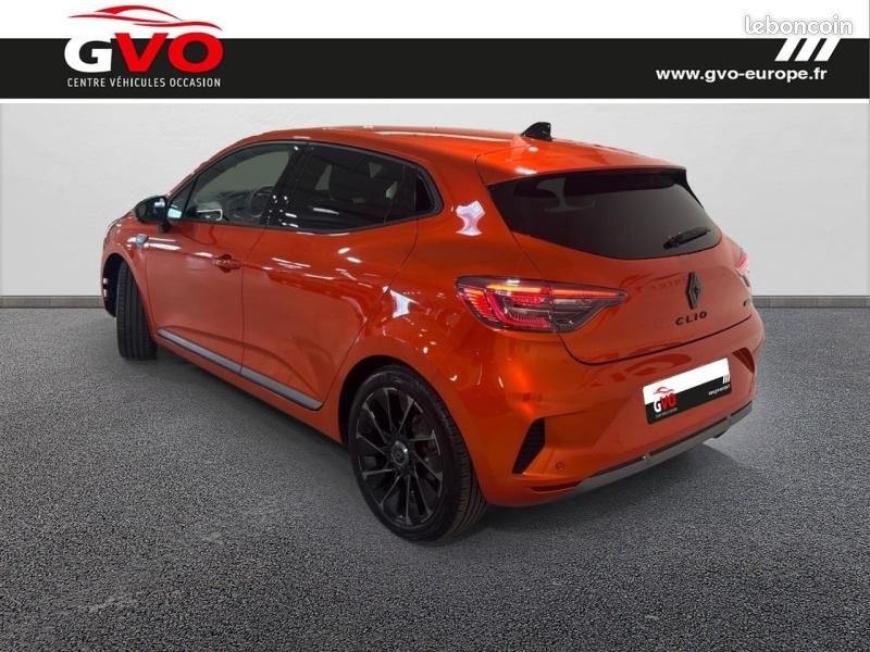 Renault Clio 1.6 E-Tech 145ch full hybrid esprit Alpine (image 2)