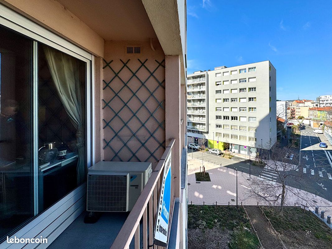 Appartement 5 pièces 99 m² · à Clermont-Ferrand · 99 m² · 208 000 €