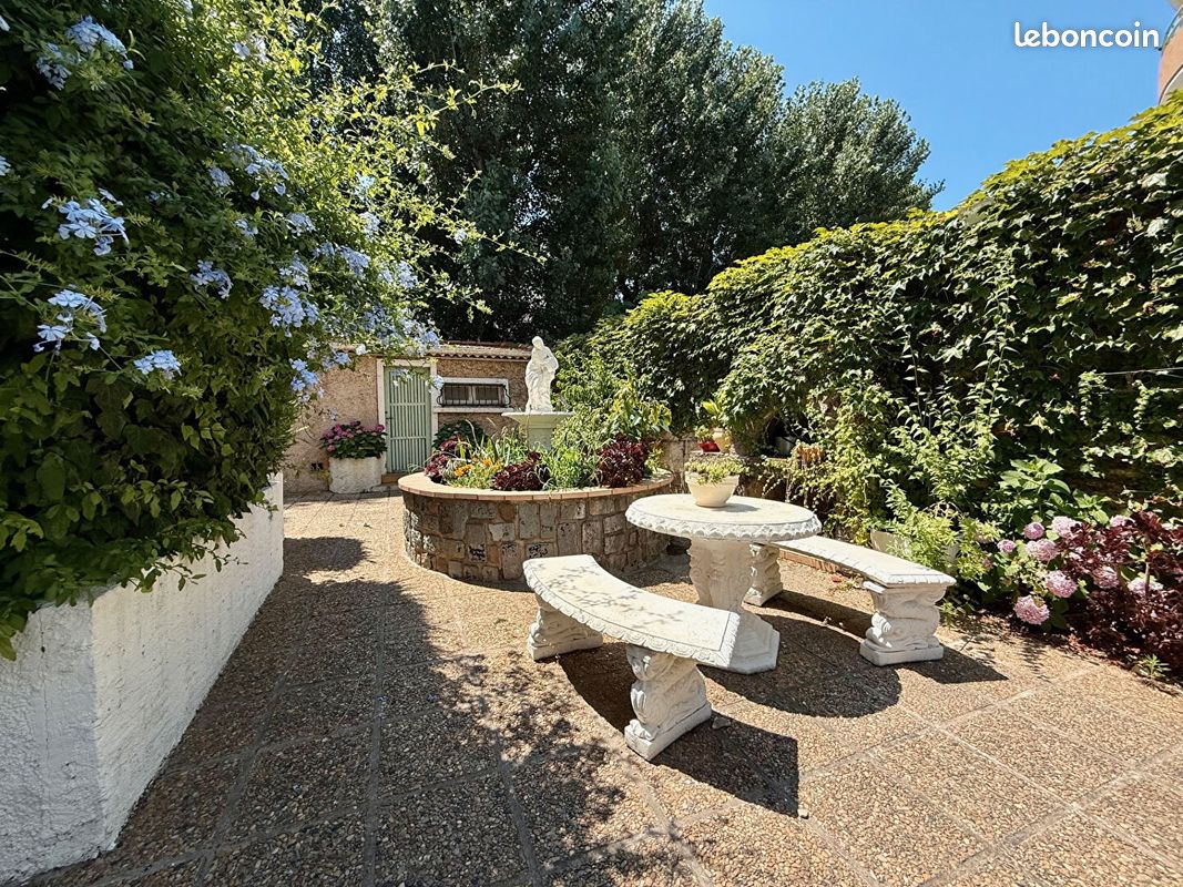 Appartement 2 pièces 31 m² · à Saint-Raphaël · 31 m² · 700 €/mois