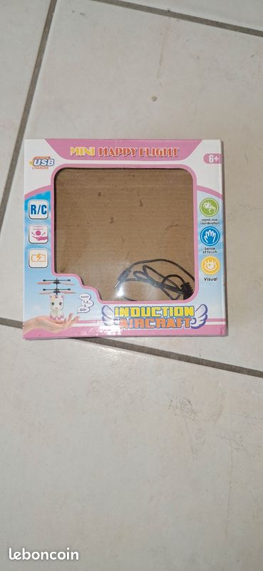 Drone enfant fille (image 4)