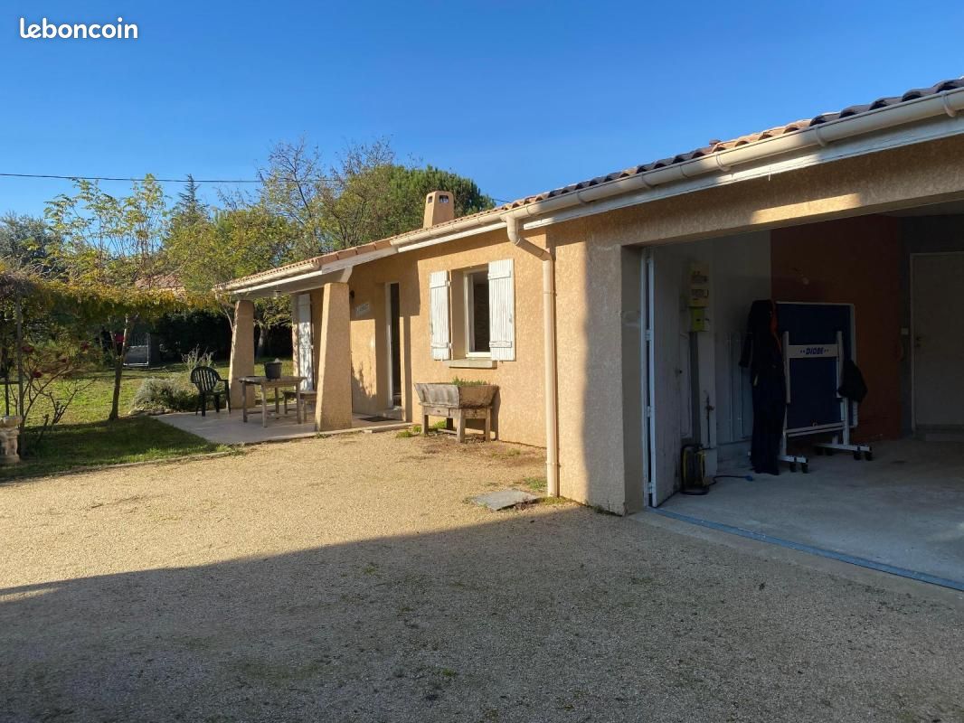 Maison 4 pièces 89 m² · à Uzer · 89 m² · 960 €/mois