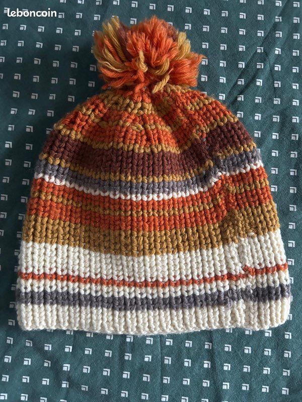 Bonnet (image 1)