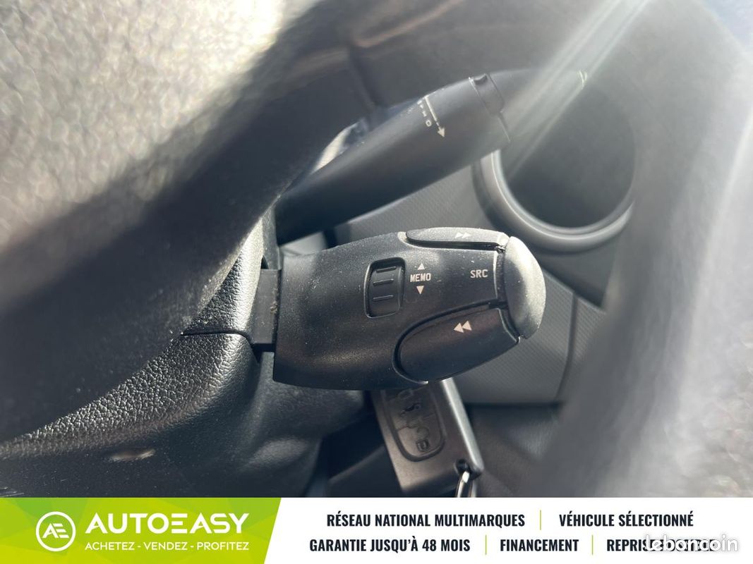 Citroën Berlingo II 1.6 BlueHDi 75ch CLUB / Climatisation / isotherme / Garantie 6 mois (image 19)