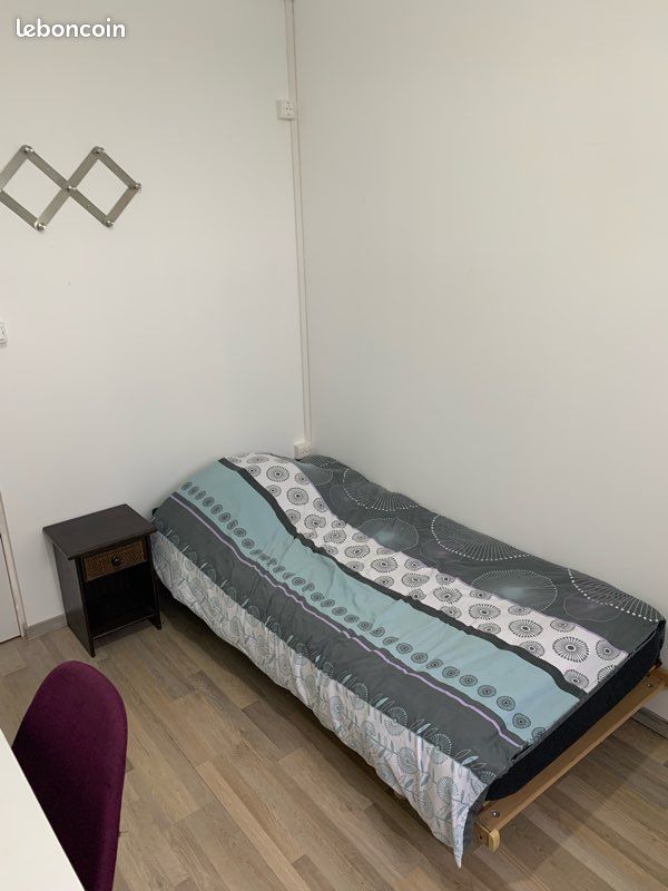 Appartement 1 pièce 12 m² · à Saint-Quentin · 12 m² · 300 €/mois