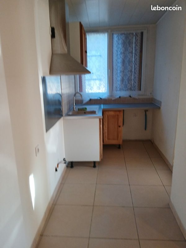 Appartement 3 pièces 72 m² · à Vézénobres · 72 m² · 610 €/mois