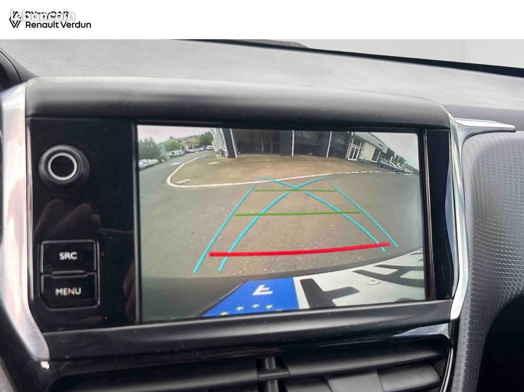 PEUGEOT 2008 BlueHDi 100 S&S BVM6 GT Line (image 19)