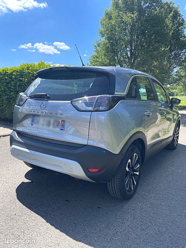 Opel crossland 1.5 d 120 ch bva6 elegance business boite auto / moteur a chaine (image 2)