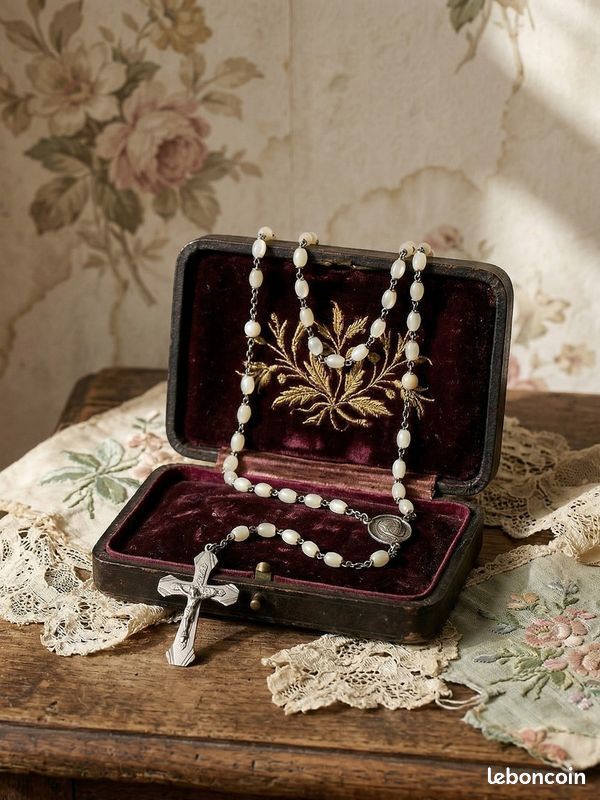 Superbe Collier Art Déco, Stock Français Années 1930s 1940s, Métal Argenté Et Pâte De Verre Rouge - Canada