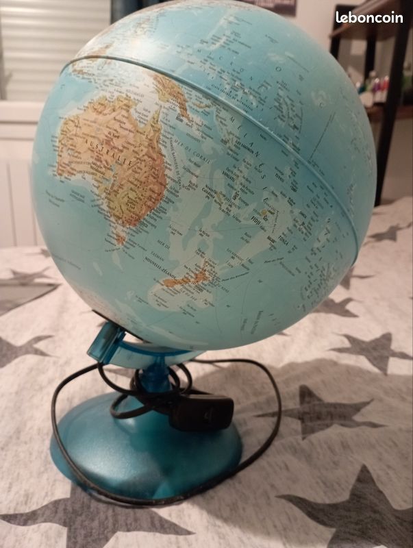 Globe terrestre lampe (image 1)