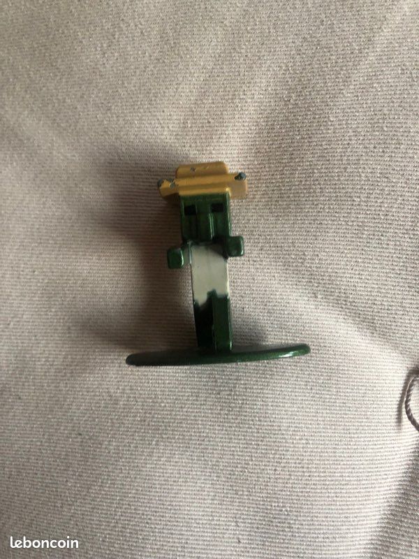 Lot figurine roblox (image 4)