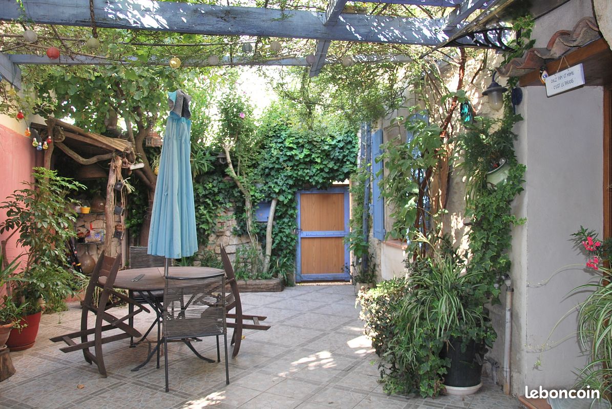 Maison 8 pièces 224 m² · à Nîmes · 224 m² · 299 000 €