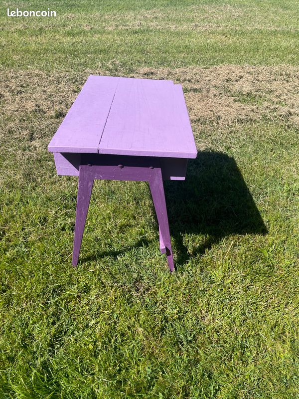 Bureau en bois violet pour enfant (image 3)