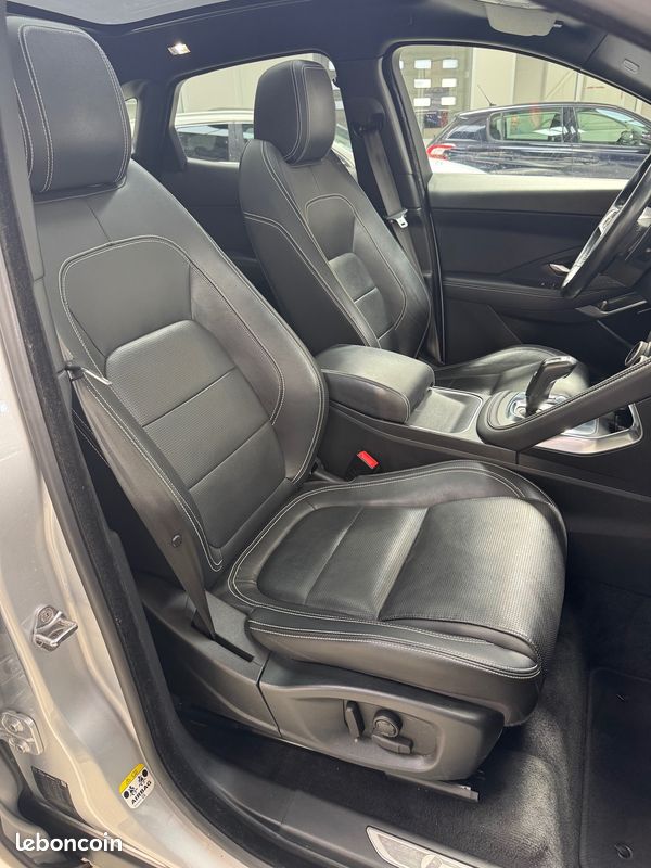Jaguar E-Pace 2.0d 180ch R-Dynamic SE BVA9 AWD / Toit Pano / Meridian / Sièges Chauffants / Caméra (image 12)
