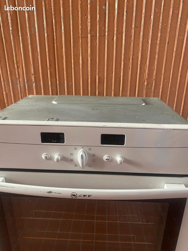 Four encastrable Neff (image 2)