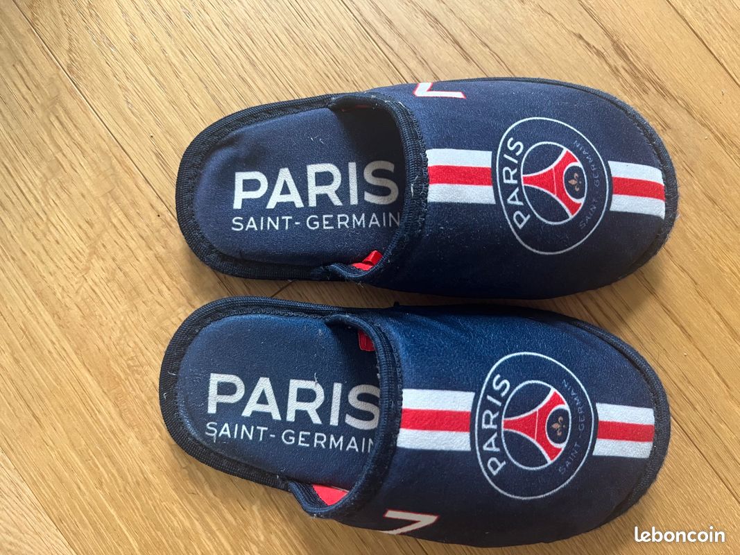 Paris Saint-Germain Chaussons PSG Collection Officielle - Taille 28 à 46