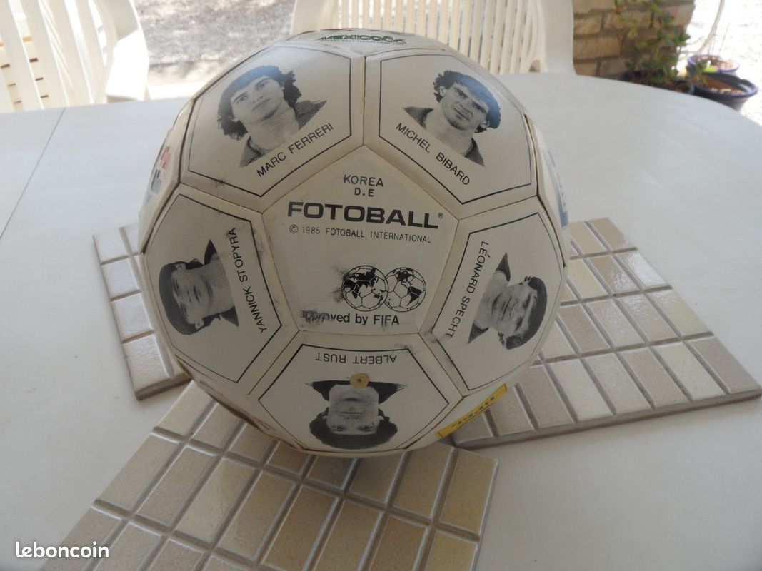 Ballon Equipe de France Prestige bleu rouge 2020 sur