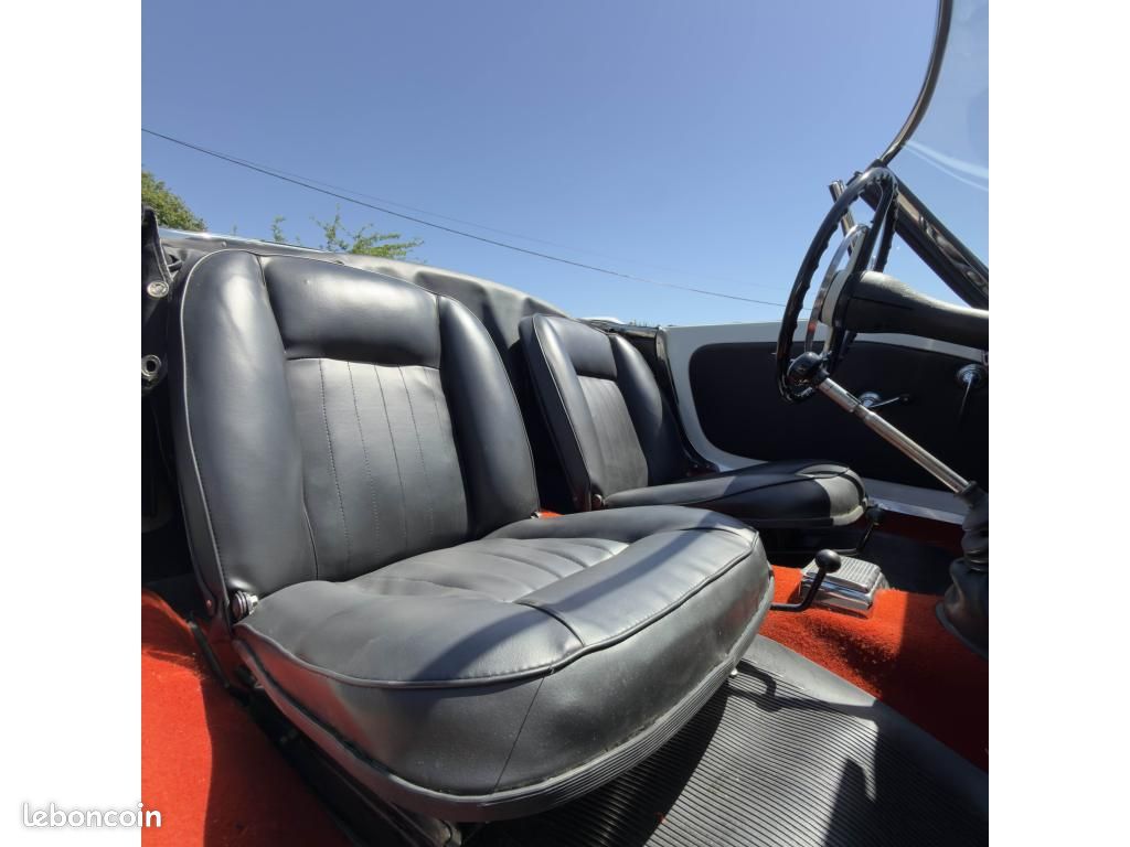 Alfa romeo giulietta spider (image 5)