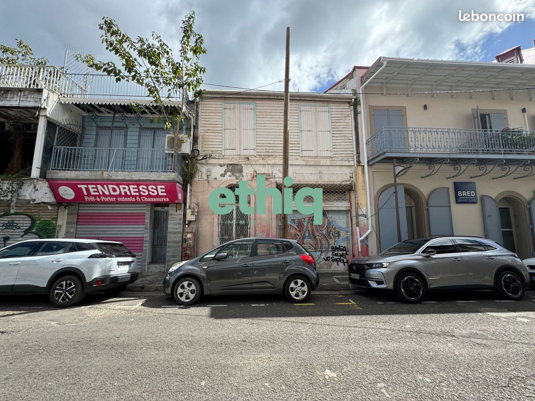 Immeuble 101 m² · à Pointe-À-Pitre · 101 m² · 66 000 €