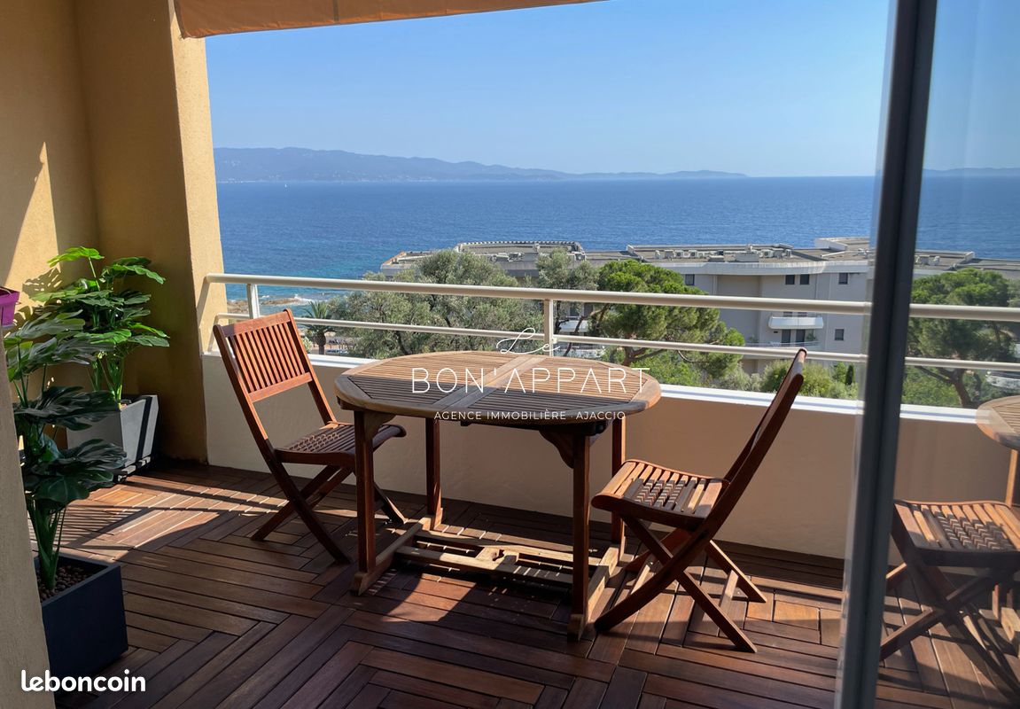 Appartement 2 pièces 54 m² · à Ajaccio · 54 m² · 915 €/mois