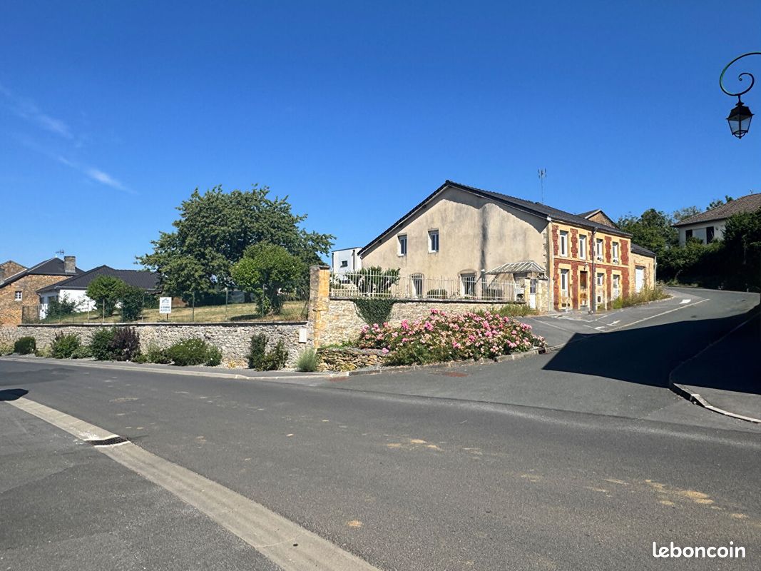 Maison 8 pièces 230 m² · à Sormonne · 230 m² · 215 000 €