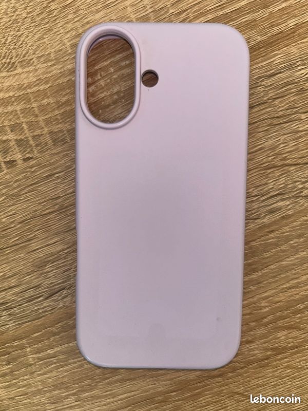 IPhone 17 Lavande, utilisé environ un mois, comme neuf + 11 mois de garantie restante (image 2)