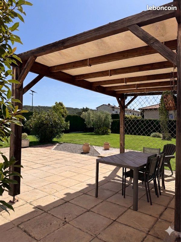 Maison 7 pièces 210 m² · à Grisolles · 210 m² · 385 000 €