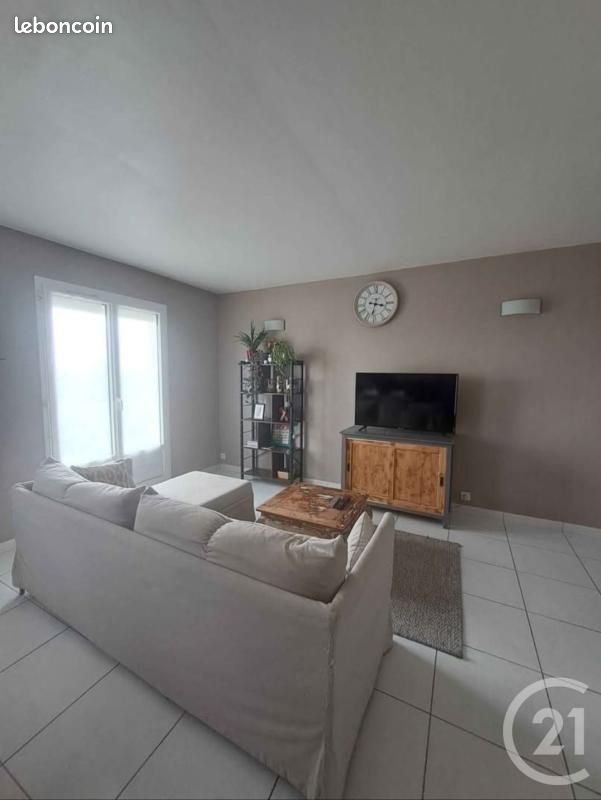 Appartement 3 pièces 62 m² · à La Chapelle-Saint-Luc · 62 m² · 695 €/mois