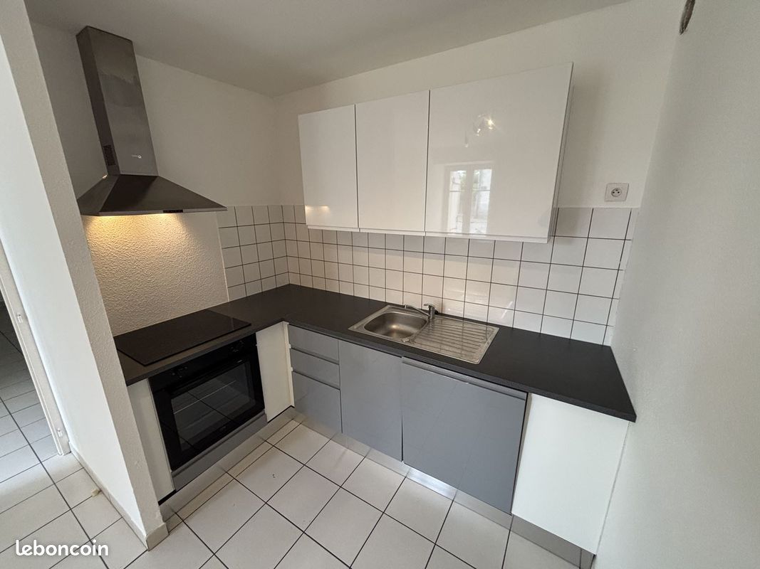 Appartement 4 pièces 117 m² · à Étuz · 117 m² · 790 €