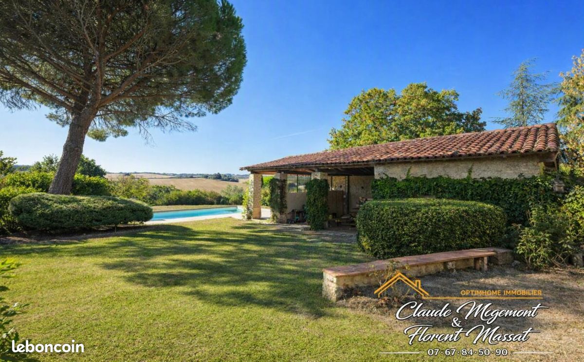 Maison 8 pièces 358 m² · à Lavaur · 358 m² · 845 000 €