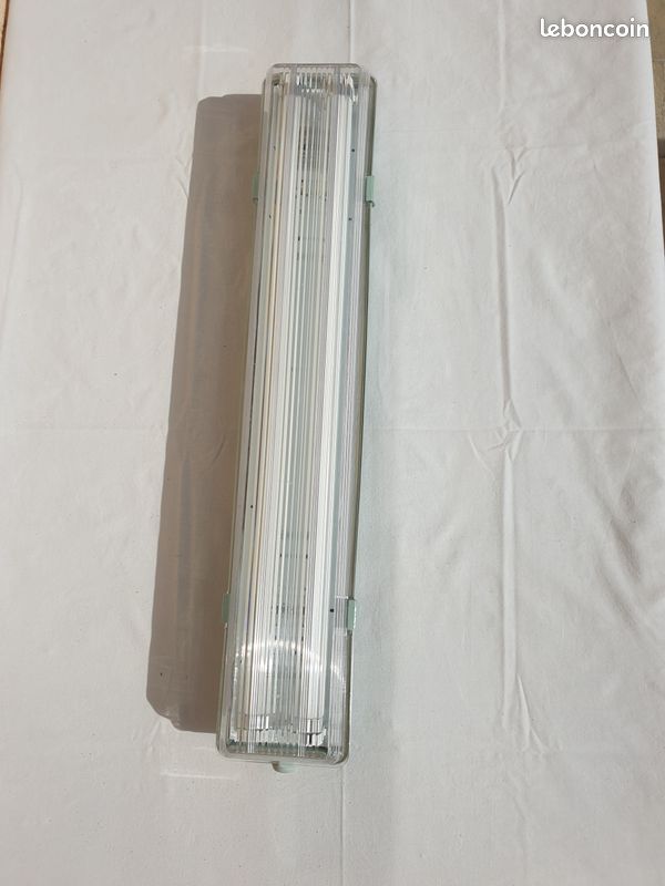 Luminaire reglette (image 2)