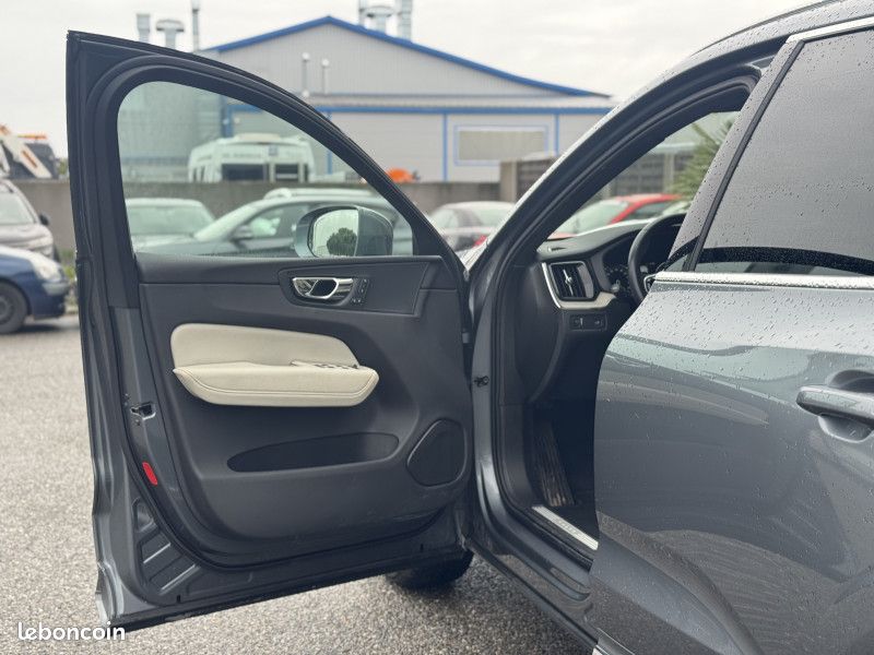 Volvo XC60 D5 ADBLUE AWD 235 CH INSCRIPTION LUXE GEARTRONIC (image 21)