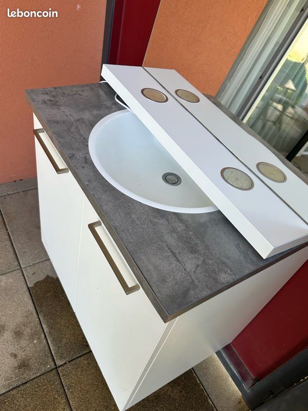 Meuble de salle de bain avec vasque, miroir et éclairage intégré (image 2)