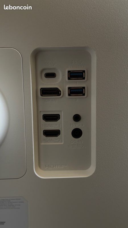 LG UltraFine 27UP850K-W – Écran 27” 4K UHD USB-C – Comme neuf (image 3)