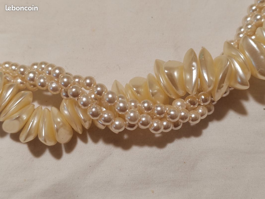 Joli collier vintage en perles torsadé et perles pastel nacré (image 4)