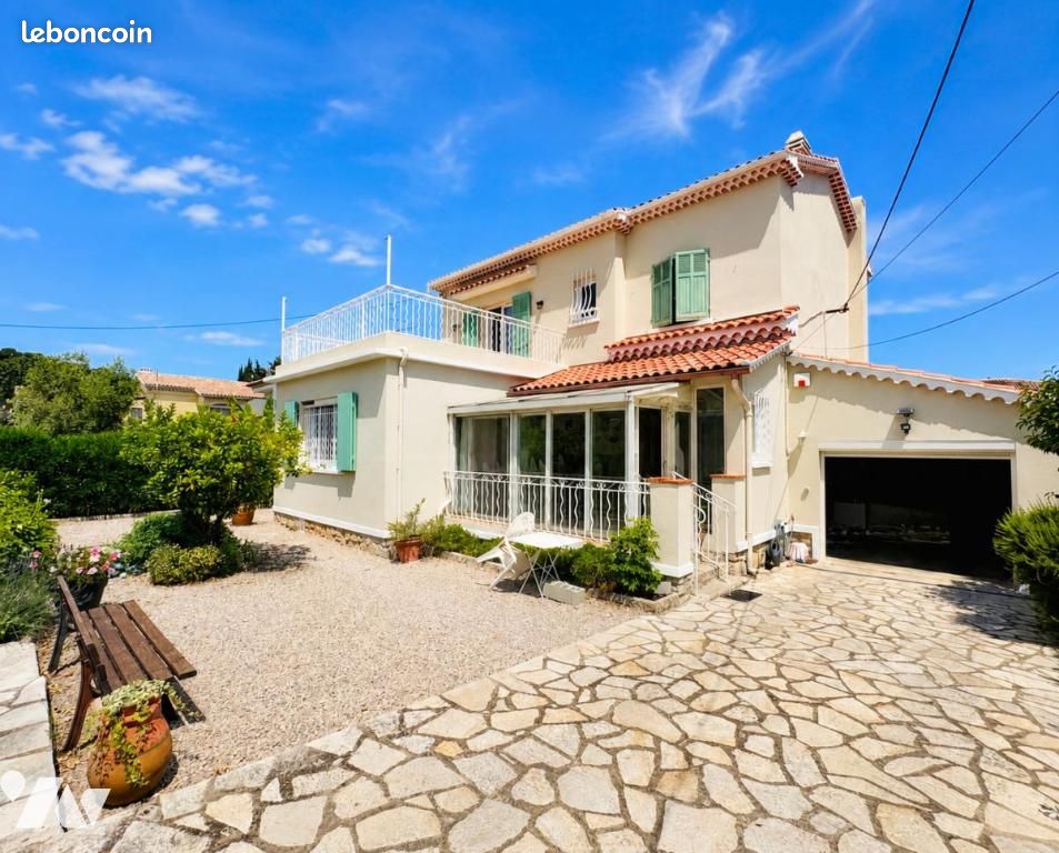 Maison 6 pièces 152 m² · à Le Pradet · 152 m² · 642 000 €